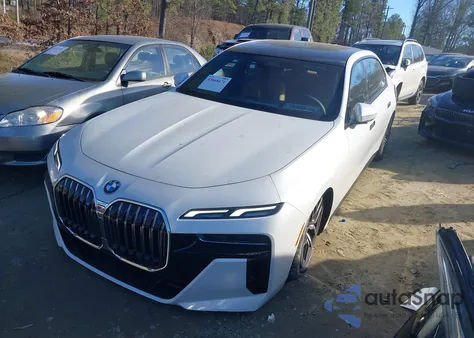 2026 BMW 740I xDrive from USA, damaged, VIN WBA33EH05TCW38234